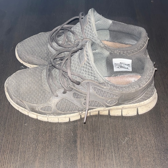 Nike Grey Free Run 2 - Picture 3 of 5